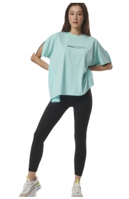 ΓΥΝΑΙΚΕΙΟ OVERSIZED T-SHIRT ΜΕ ΚΟΨΙΜΑΤΑ