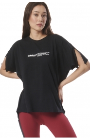 ΓΥΝΑΙΚΕΙΟ OVERSIZED T-SHIRT ΜΕ ΚΟΨΙΜΑΤΑ