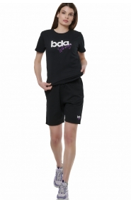 ΓΥΝΑΙΚΕΙΟ ΚΛΑΣΙΚΟ T-SHIRT