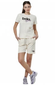 ΓΥΝΑΙΚΕΙΟ ΚΛΑΣΙΚΟ T-SHIRT