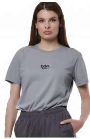ΓΥΝΑΙΚΕΙΟ ΚΛΑΣΙΚΟ T-SHIRT