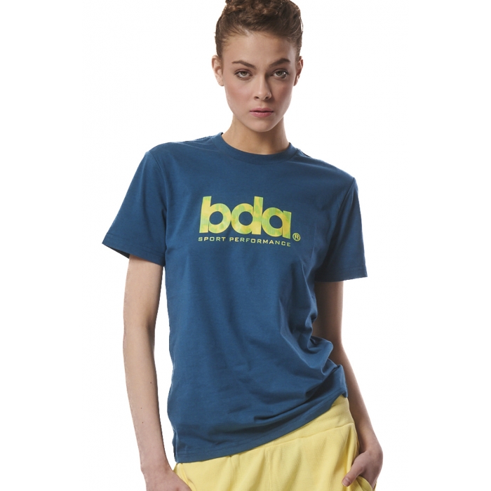ΓΥΝΑΙΚΕΙΟ ΚΛΑΣΙΚΟ T-SHIRT 