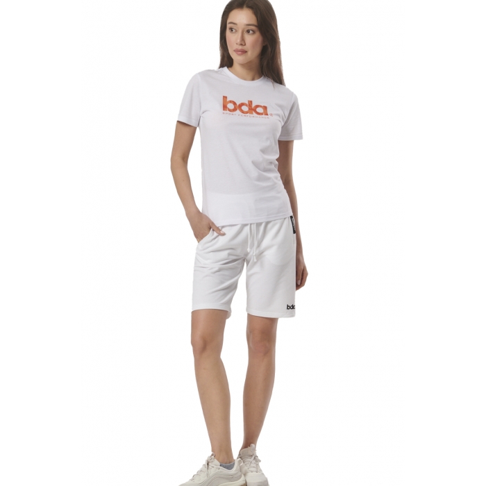 ΓΥΝΑΙΚΕΙΟ ΚΛΑΣΙΚΟ T-SHIRT 