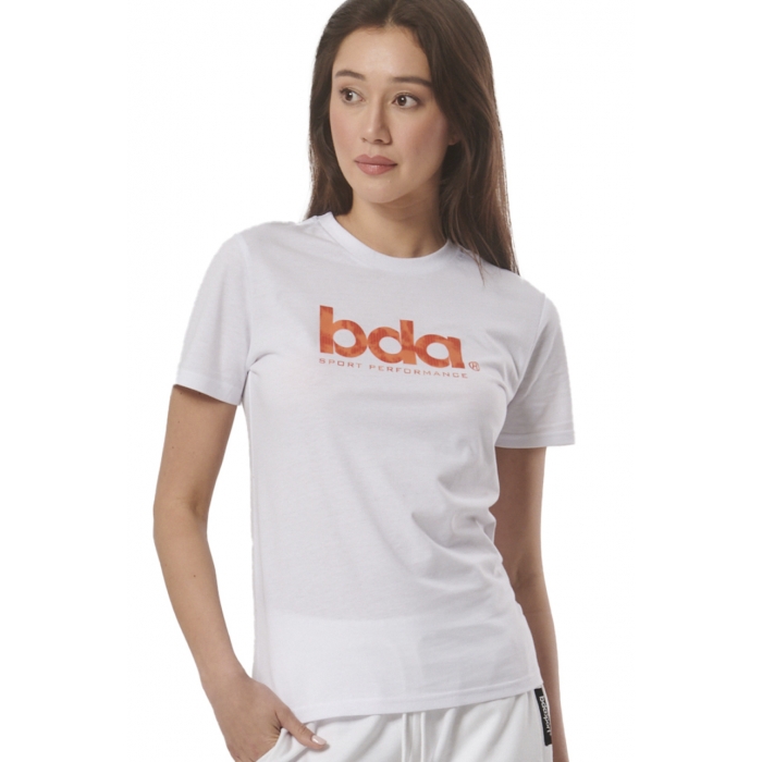ΓΥΝΑΙΚΕΙΟ ΚΛΑΣΙΚΟ T-SHIRT 