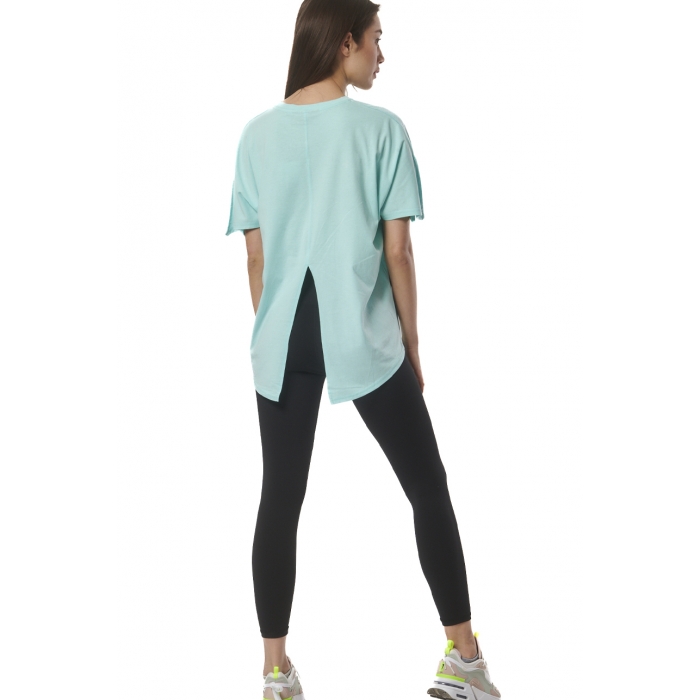 ΓΥΝΑΙΚΕΙΟ OVERSIZED T-SHIRT ΜΕ ΚΟΨΙΜΑΤΑ