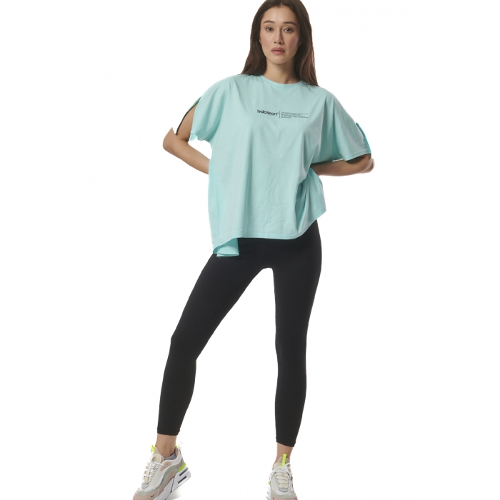 ΓΥΝΑΙΚΕΙΟ OVERSIZED T-SHIRT ΜΕ ΚΟΨΙΜΑΤΑ
