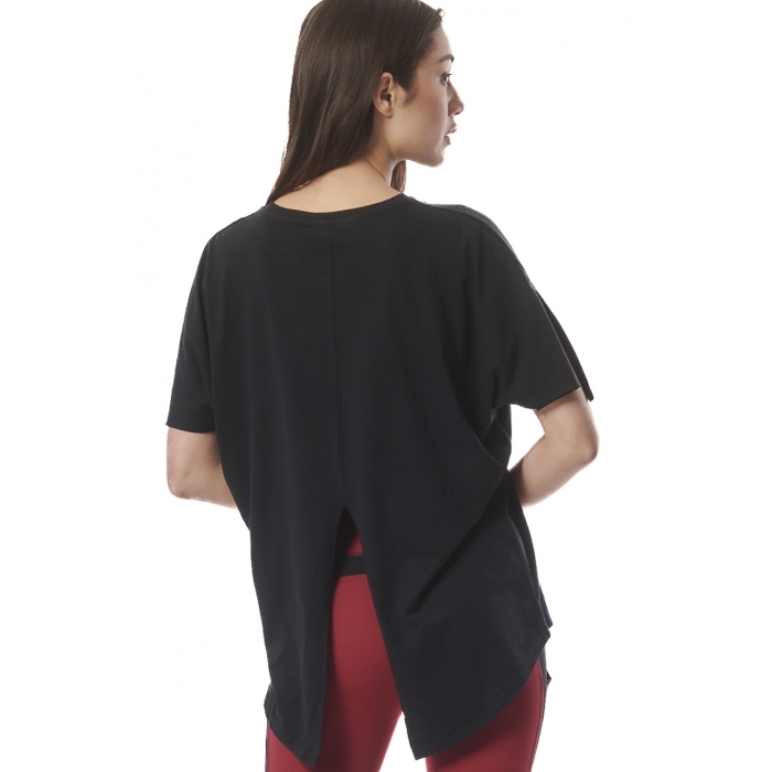 ΓΥΝΑΙΚΕΙΟ OVERSIZED T-SHIRT ΜΕ ΚΟΨΙΜΑΤΑ