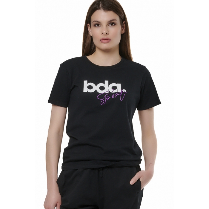 ΓΥΝΑΙΚΕΙΟ ΚΛΑΣΙΚΟ T-SHIRT