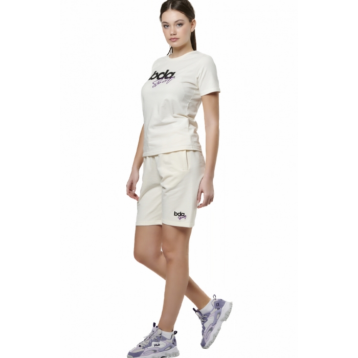 ΓΥΝΑΙΚΕΙΟ ΚΛΑΣΙΚΟ T-SHIRT