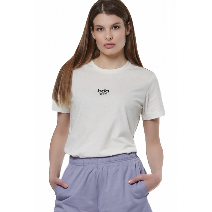 ΓΥΝΑΙΚΕΙΟ ΚΛΑΣΙΚΟ T-SHIRT