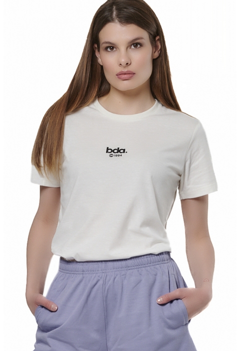 ΓΥΝΑΙΚΕΙΟ ΚΛΑΣΙΚΟ T-SHIRT